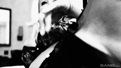 Tia Layne likes watching his dick glide in and out of her snatch - hotmovs.com