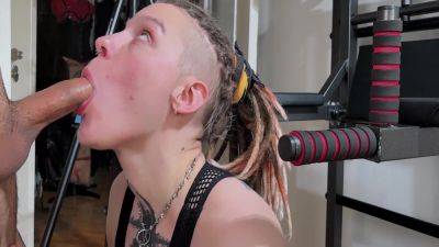 Workout Ends With Good Fuck. Its Better Then Cardio! 7 Min With Balaklava Girl And Honey Dildo - hclips.com