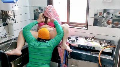 Husband Eating Chubby Wife S Pussy In The Kitchen - desi-porntube.com - India