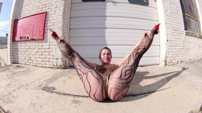 Thong Bodysuit - Walking The Docks 5 Min - hclips.com