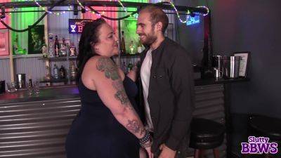 Calista Roxxx: Sexy Bbw Sucks My Husband's Dick - hotmovs.com