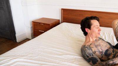 Amanda Riley - Indulging In Amanda - drtvid.com