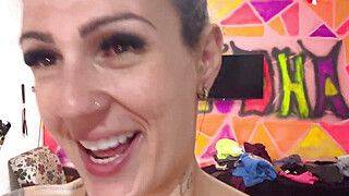 I got naked for the app delivery guy and called him into my house. - ah-me.com