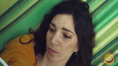 Eroticxxxpress - Eating Her Pussy Only Way To Interrupt Her Reading Session - Hammock Club: One! 19 Min - hotmovs.com