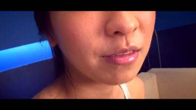 Horny Asian Sucks on a Big Cock - txxx.com - Japan