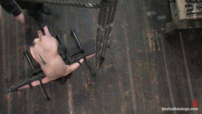 Amber Rayne Live Show, Part 2 - Kink - hotmovs.com