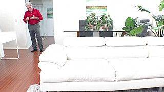 Bunny De La Cruz - Lucky Geezer Fucks BBW Bunny La Cruz - ah-me.com