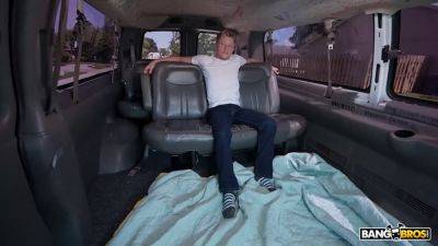 Role Play - Parker Sims gets a hot facial from his hot maid Jojo Austin after banging her hard at work - sexu.com