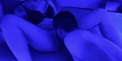 lumiére tamisée pour une soirée sexe - txxx.com - France