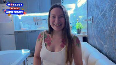 Fucking A Curvy Beauty In The Kitchen - hclips.com