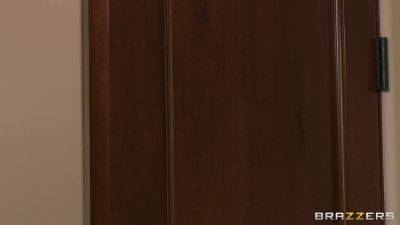 Fuck Me Silly With Monique Alexander, Keiran Lee - Brazzers - hotmovs.com