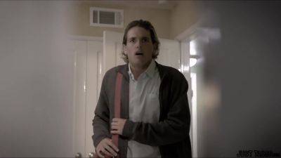 It's stuck in my ass! Can you help? - hotmovs.com