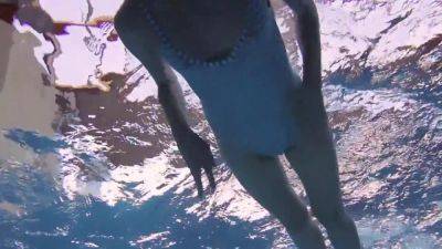 Hairy Pussy Swimming Naked With Anna Netrebko - hotmovs.com - Russia