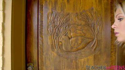 Karla Kush - Scarlet Red - Truth Or Dare - S1:E7 - veryfreeporn.com