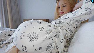 Wake Up Surprise: A Morning My Drowsy Stepsister Will Never Forget - ah-me.com