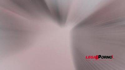 Hally Thomas 8 it all (swallowed 8 cumshots) SZ594 - hotmovs.com - Germany