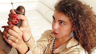 I share my white wife with a black man - ah-me.com