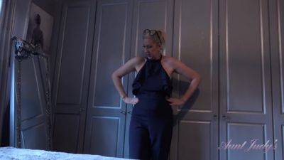 Your Stepmom Maggie Moon Rewards You For Cleaning Your Room - hotmovs.com