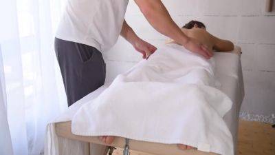 Massage Squirting Orgasm Tutorial - Mike Hardy And Alice Kelly - hotmovs.com