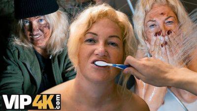 Mature Blonde Hobo Lady Fucked Hard in Apartment - Big Natural Tits HD - xxxfiles.com