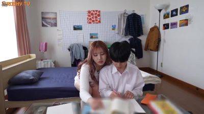 Tutor Who Seduces A Virgin So That Studying Becomes Unmanageable [decensored] - videomanysex.com - Japan