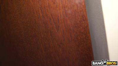 3some with a Frenchie - hotmovs.com