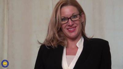 The Hot Teacher Scarlet Has A Secret Hobby! - Avery Johannson - hotmovs.com