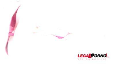 Belle Clair is back to Gonzo for DP and DVP with monster cocks - hotmovs.com - Czech Republic