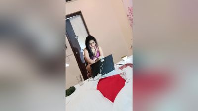Hot Video Of A Desi Girl - desi-porntube.com - India