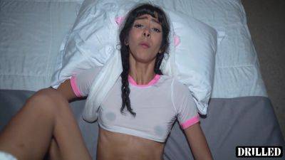 Cindy Luna Petite And Cristian Tanner In Tape Her Shut - The Neighbors Will Hear Us - hclips.com - Colombia