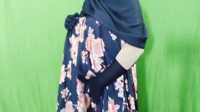 Indian Beautiful Village Housewife Having Sex In The Room - Clear Hindi Audio - desi-porntube.com - India