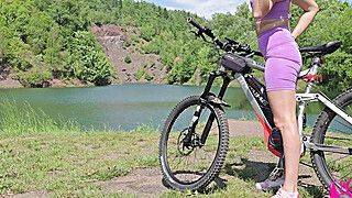 Żona zdradza męża na wycieczce rowerowej. Polska, to piękne milf, mature. One są lepsze niż hentai - ah-me.com