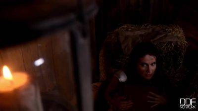 Pretty Thief Caught and Creamed - hotmovs.com - Hungary