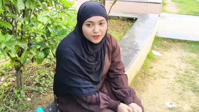 Poor Muslim Hijab Girl Fucks Producer For Money - Outdoor Garden Sex Hindi Urdu - xxxfiles.com - India