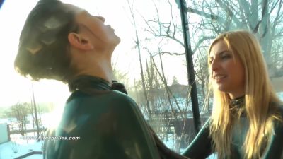 Fetish Pump Lesbian Milfs - hclips.com