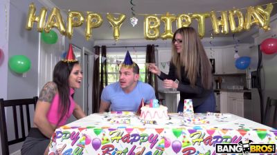 Monique Fuentes - Mariana Martix - Doing Anal At Her Bday Party - hotmovs.com - Usa