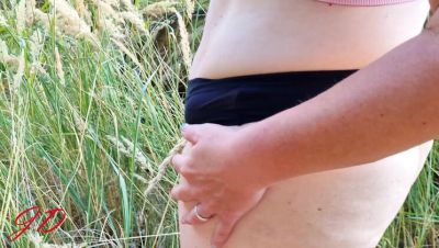 JuicyDream Horny Wife Fingering Pussy Close-Up in Forest Outdoor 4K - xxxfiles.com - Germany