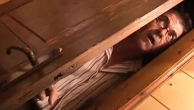 Dirty stepdaughter loves stepdaddy's cock - teen police taboo in bathroom - veryfreeporn.com - Italy