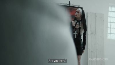 Halloween Party goes wrong 6on1, Emily Belle, ATM, Balls Deep - hotmovs.com - Britain