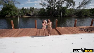 Double Trouble - hotmovs.com