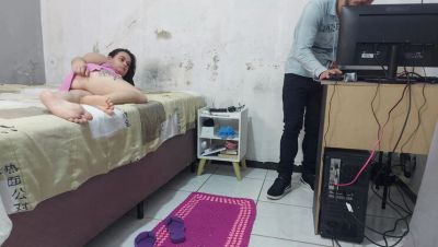 Lonely Brazilian Housewife Cheats on Husband with Big Cock Internet Technician - Homemade Cuckold Climax - veryfreeporn.com - Brazil - Portugal