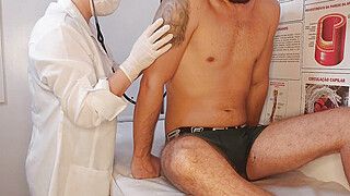 Unforgettable erection in front of the nurse - ah-me.com