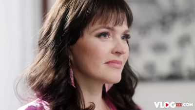 Krissy Lynn - Maximo Garcia - Krissy Lynn Seduces Maximo Garcia For His Massive Cock In Horny MILF Scene - veryfreeporn.com - Britain