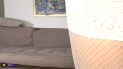 Skinny 44 Year Old Milf Jade Holland Loves To Masturbate And Reach A Climax On The Sofa - hotmovs.com - Czech Republic