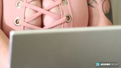 Lola Rayne's Tits-out Office Surprise - Lola Rayne - XLGirls - hotmovs.com