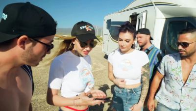 Alex - French Group Sex Outdoor - Alex & Queen Hailey Blowjob Handjob Nature Fuck - porntry.com - France