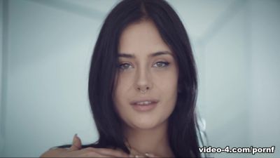 Maria Wars & Charlie Dean in Ava Maria - 5Kporn - hotmovs.com