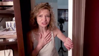 Petite Blonde Slut Tia Stone Shower Blowjob and Fingering - xxxfiles.com - Britain