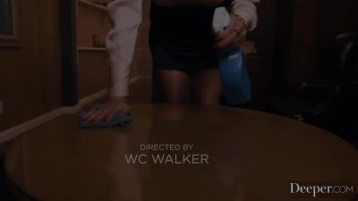 Sara Jay - Deeper Curvy Beauty Rissa May Gets Her Ass Stretched Out By Older Man - hotmovs.com - Britain