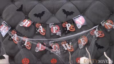 Couple Celebrates Halloween By Having Threeway With Redhead - Mary Frost And Lelya Mult - hotmovs.com - Russia